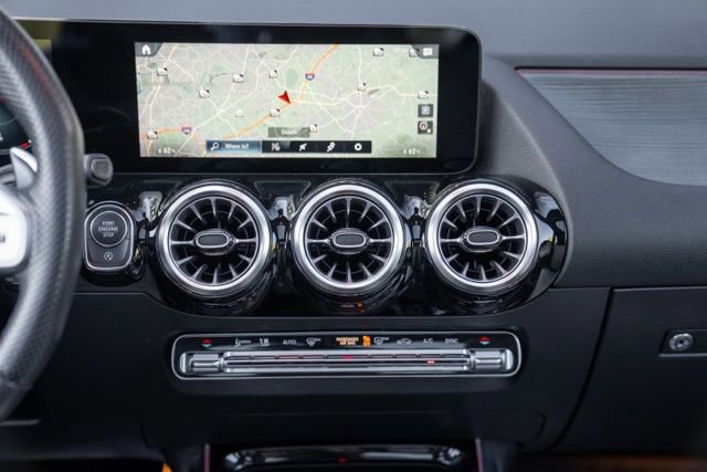 Used 2022 Mercedes-Benz GLA 45 AMG 4MATIC image 41