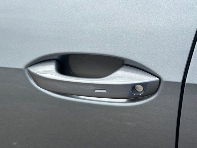 Certified 2025 Volkswagen Tiguan SE w/ Panoramic Sunroof Package image 12