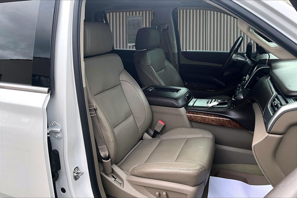 Used 2016 Chevrolet Tahoe LTZ AWD/4WD image 7