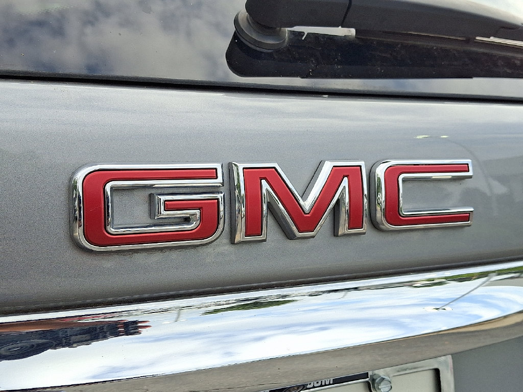 Used 2023 GMC Terrain SLE w/ Driver Convenience Package AWD/4WD image 28