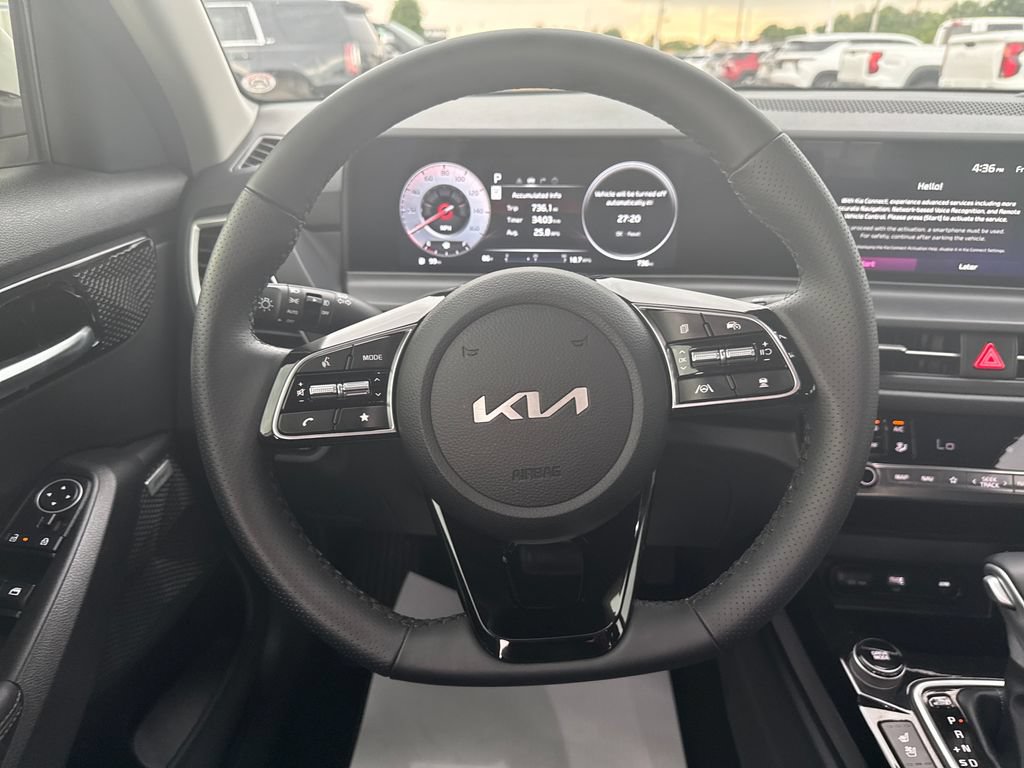 Used 2026 Kia Seltos SX w/ SX Sunroof Package AWD/4WD image 17