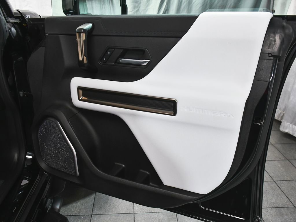 Used 2025 GMC Hummer EV 2X w/ Extreme Off-Road Package AWD/4WD image 16