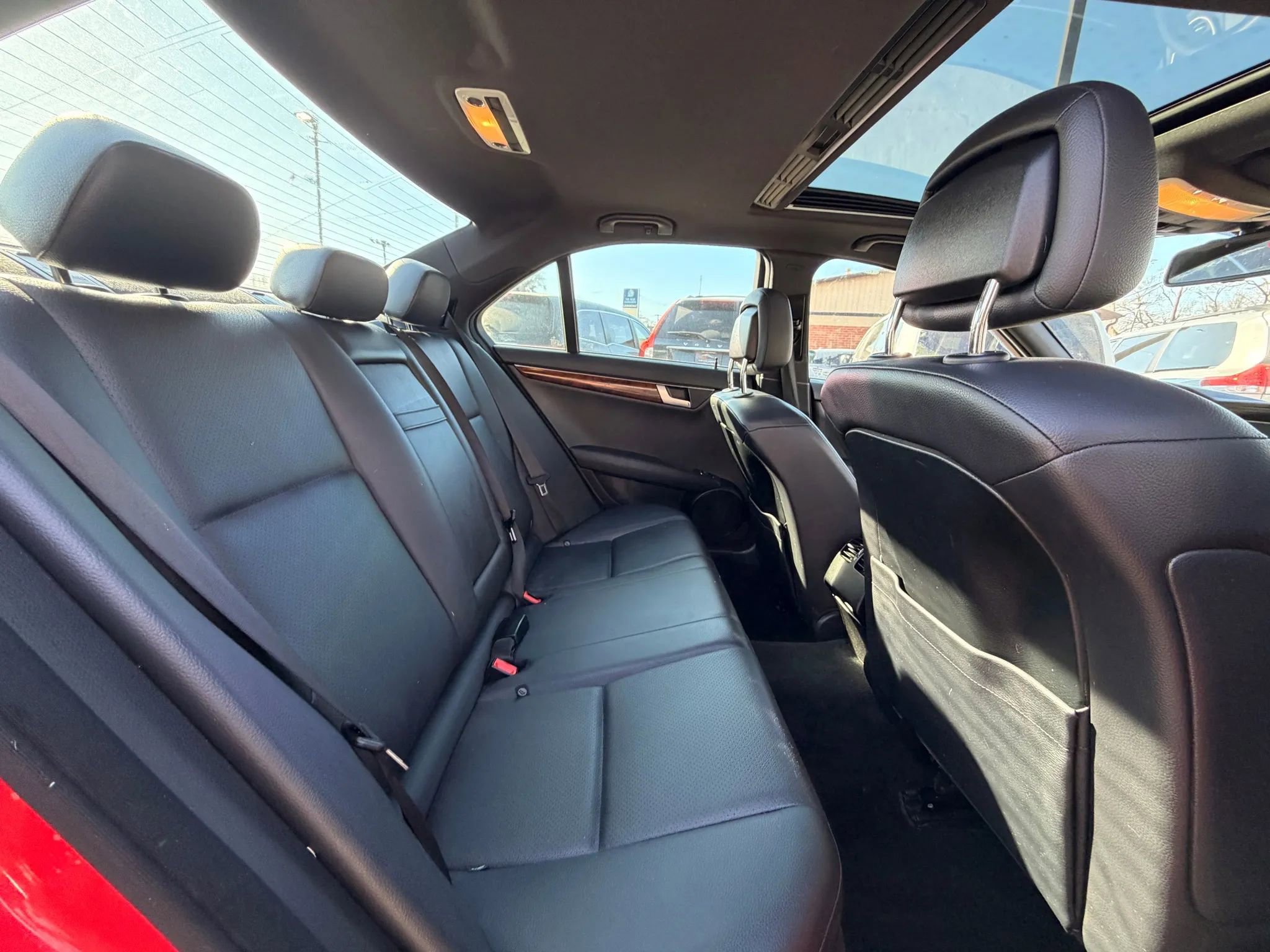 Used 2014 Mercedes-Benz C 300 4MATIC Sedan image 23