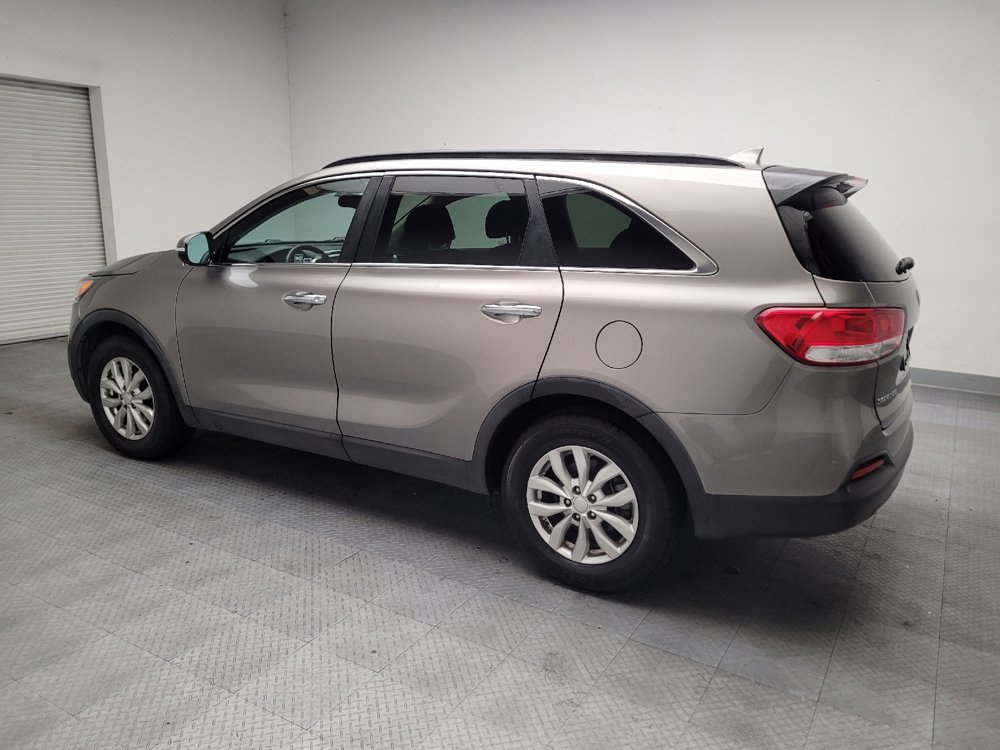 Used 2017 Kia Sorento LX w/ LX V6 Convenience Package FWD image 3