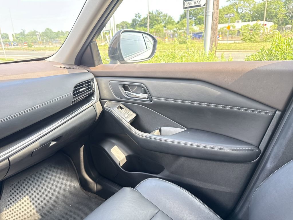 Certified 2022 Nissan Rogue SL image 16