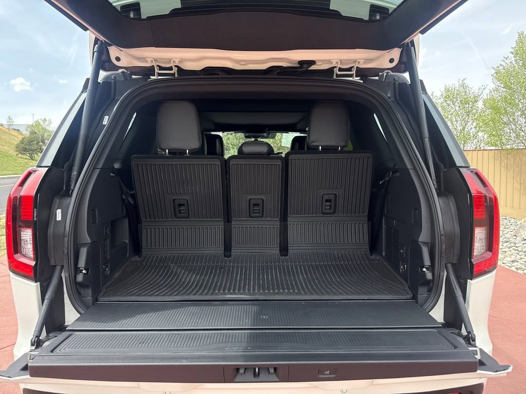 Certified 2026 Ford Expedition Tremor AWD/4WD image 8