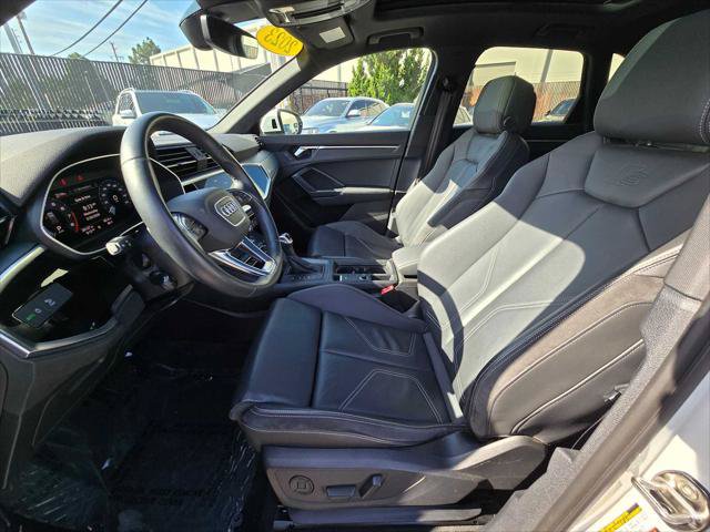 Used 2023 Audi Q3 2.0T Premium w/ Black Optic Sport Package AWD/4WD image 20