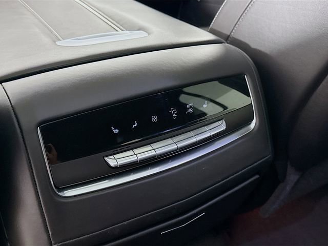 Used 2021 Cadillac Escalade ESV Sport Platinum w/ LPO, ONYX Package image 26