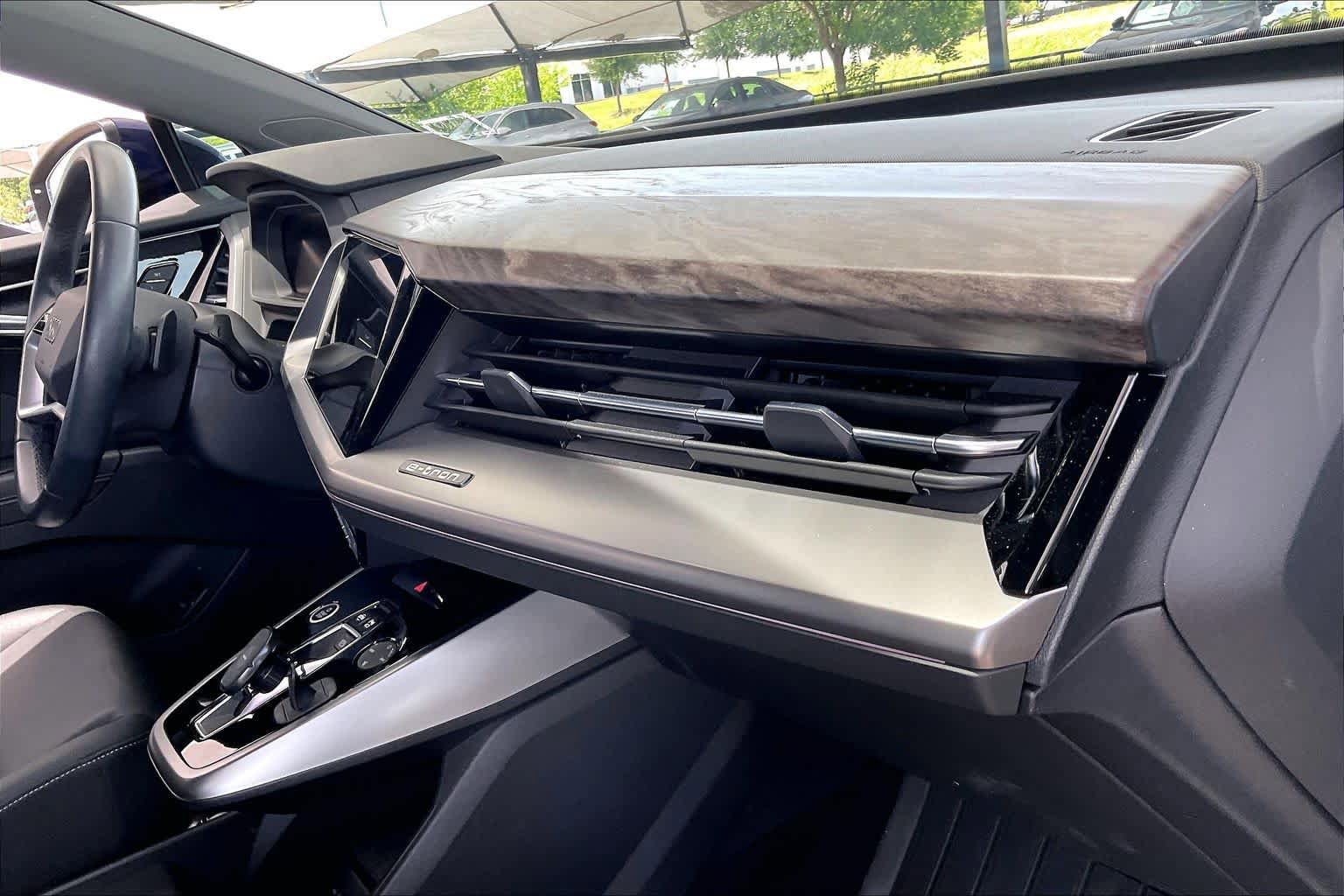 Used 2023 Audi Q4 e-tron Premium Plus w/ Premium Plus RWD image 17