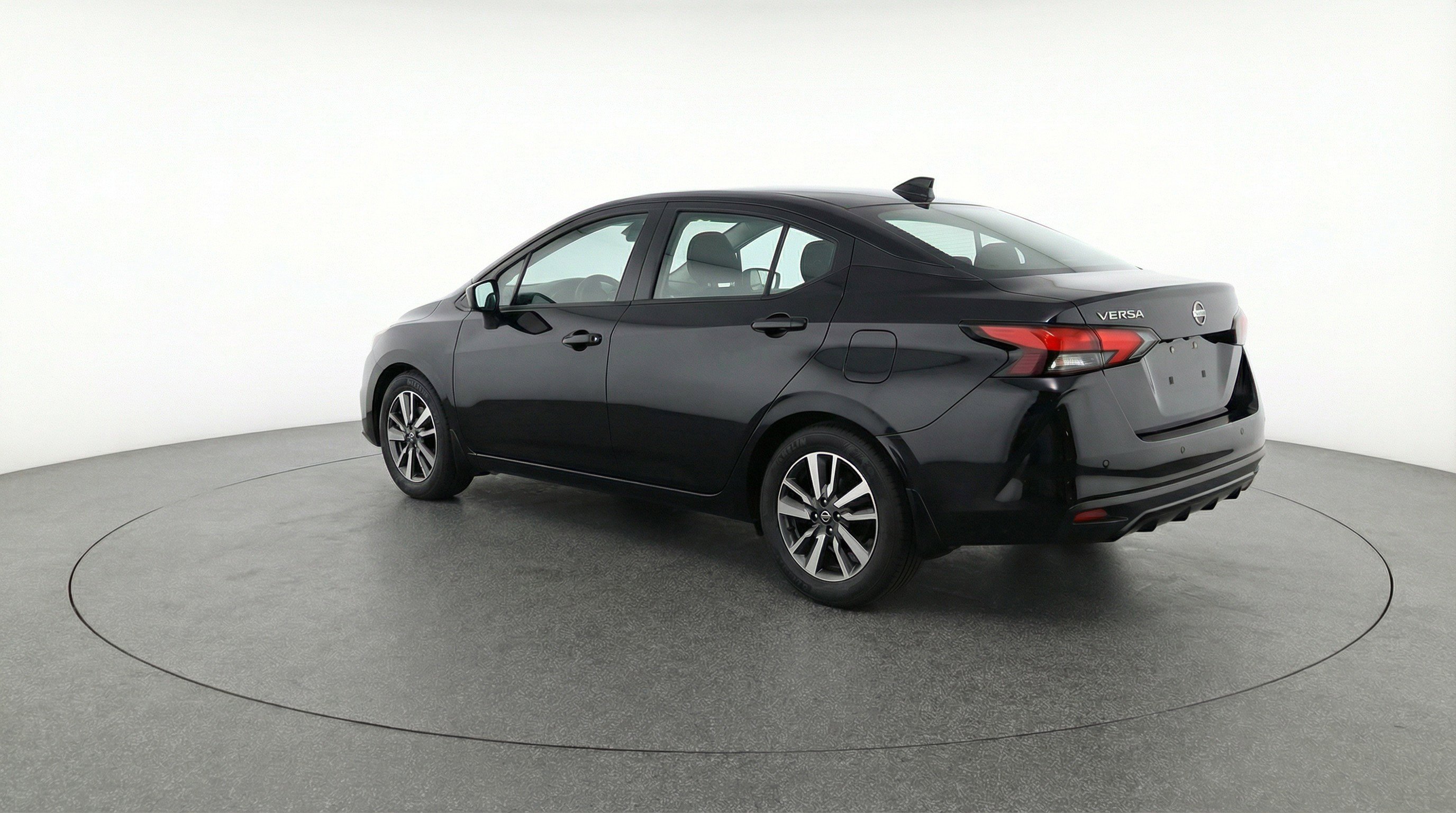 Used 2025 Nissan Versa SV w/ Trunk Package image 6
