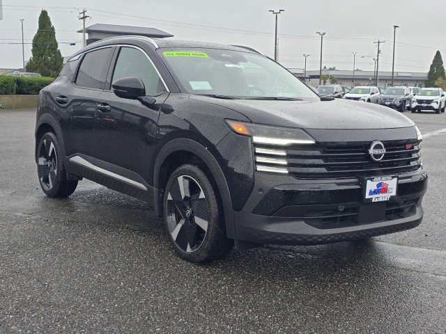 New 2025 Nissan Kicks SR w/ SR Premium Package