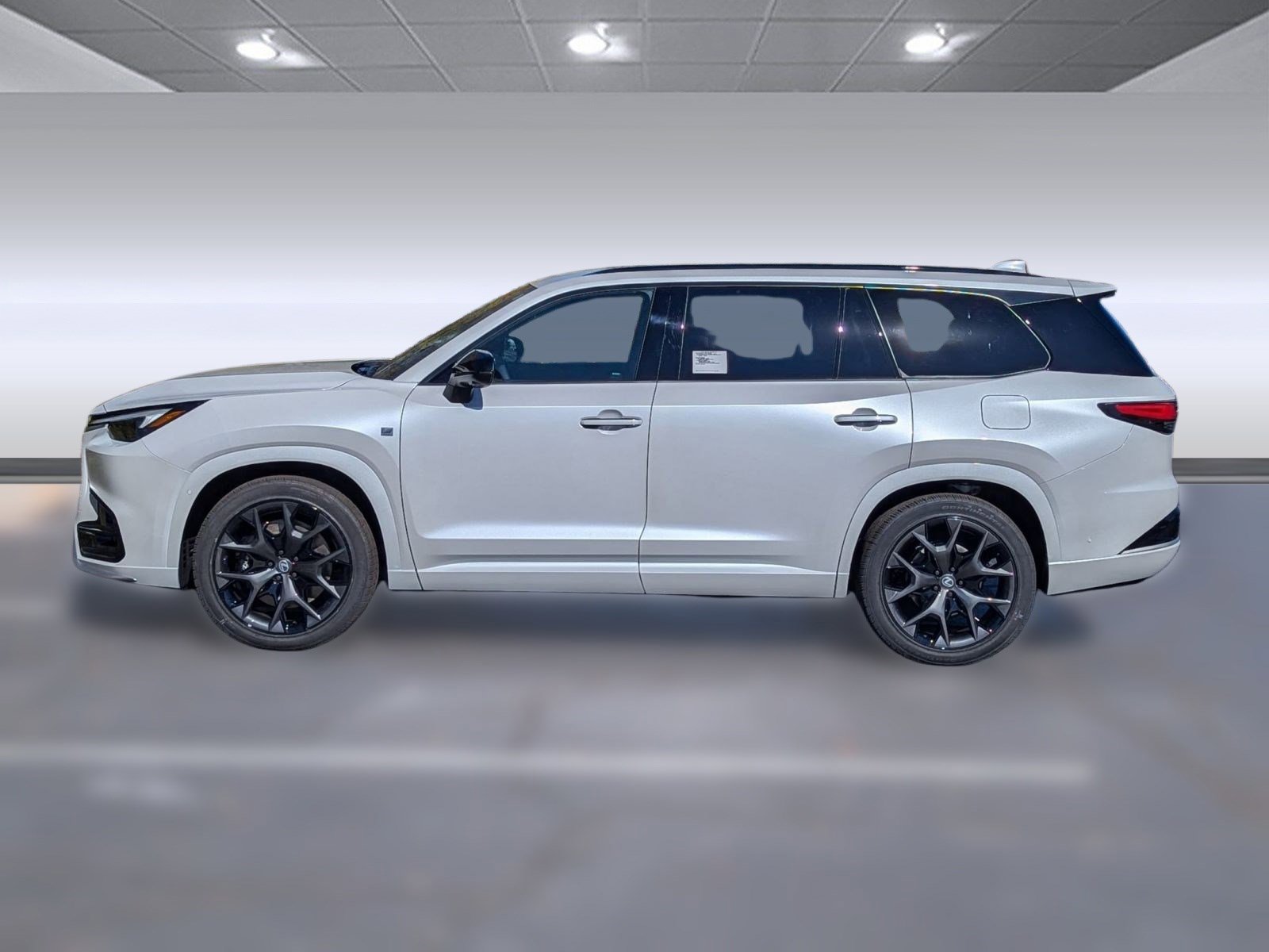 New 2026 Lexus TX 500h AWD image 2