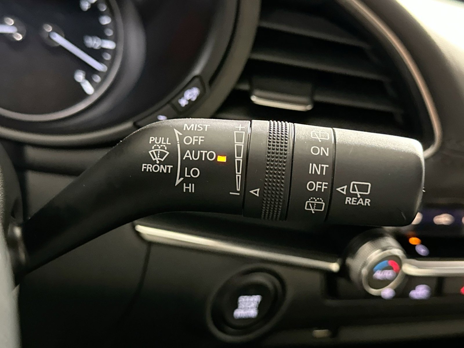 Used 2021 MAZDA MAZDA3 s image 28