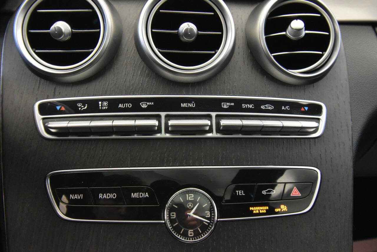 Used 2020 Mercedes-Benz C 300 C 300 4MATIC AWD 2dr Coupe w/ AMG Line image 17