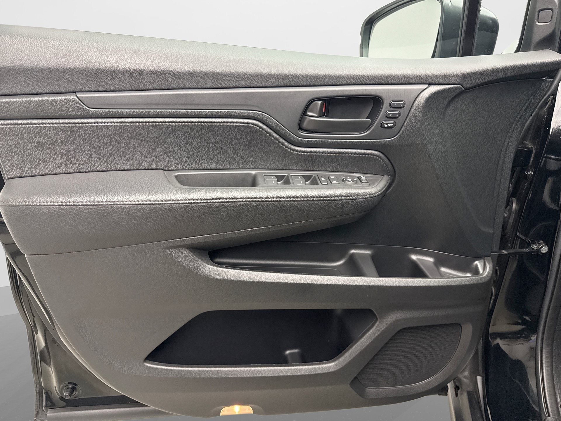 Used 2023 Honda Odyssey EX-L image 9