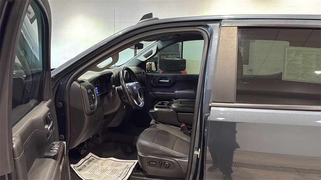 Used 2020 Chevrolet Silverado 1500 LT w/ All-Star Edition image 22