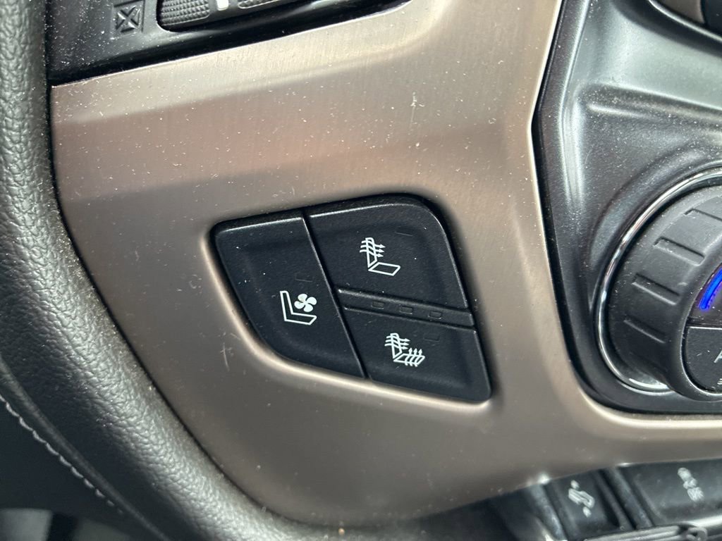 Used 2016 GMC Sierra 2500 Denali w/ Suspension Package, Off-Road image 13