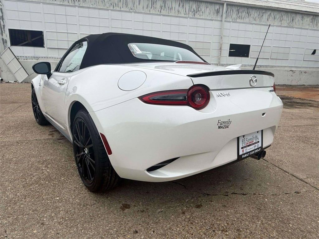 New 2025 MAZDA MX-5 Miata Club image 5