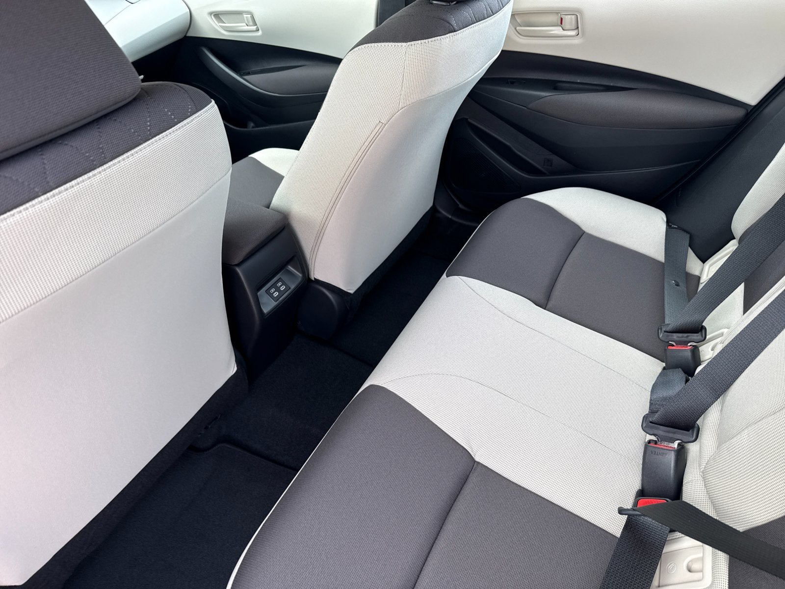 New 2027 Toyota Corolla LE FWD image 11