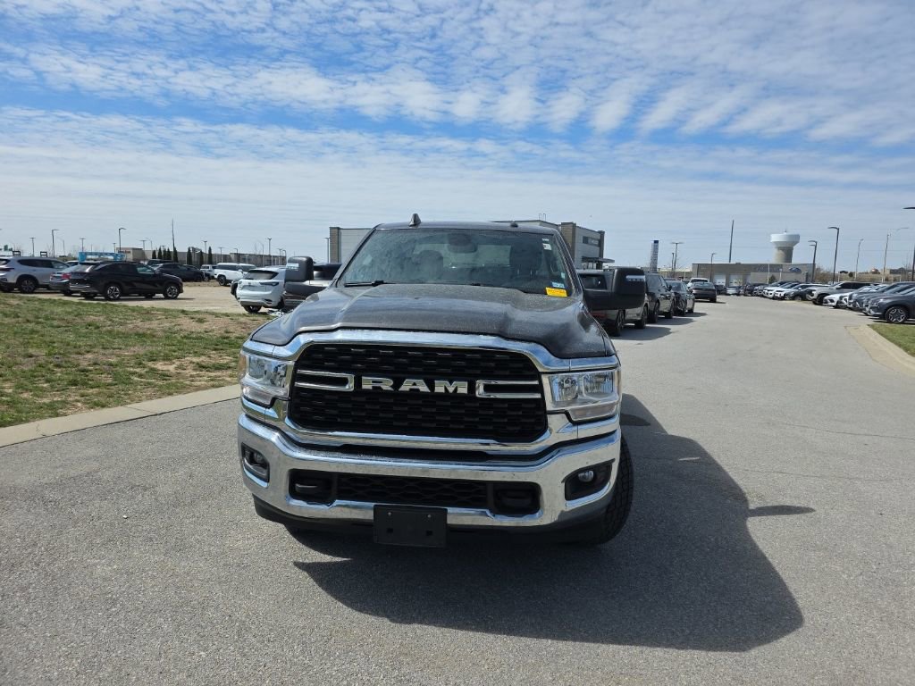Used 2024 RAM 2500 Big Horn AWD/4WD image 2