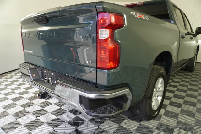 Used 2025 Chevrolet Silverado 1500 LT AWD/4WD image 13
