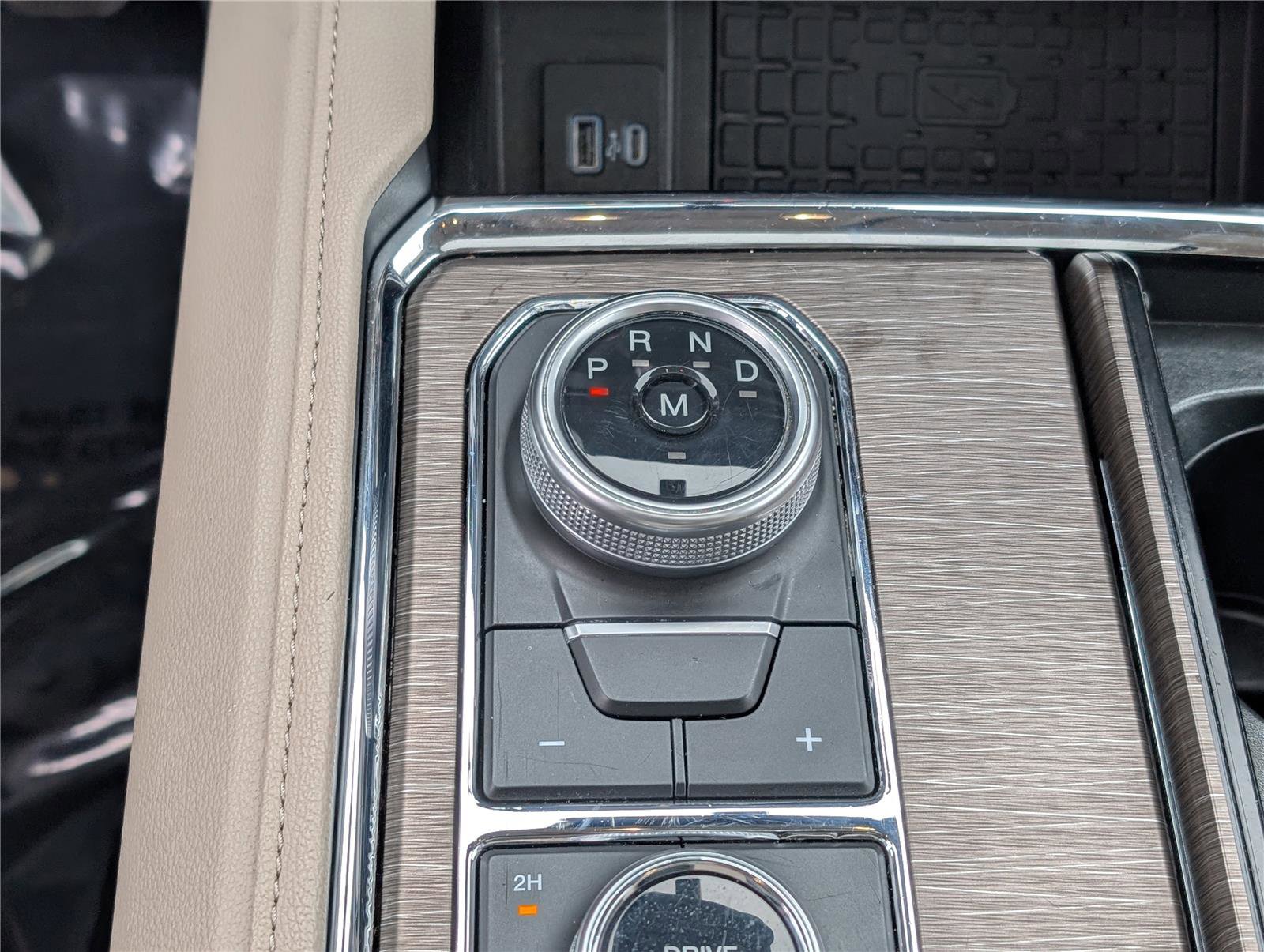 Used 2024 Ford Expedition Max Limited image 28