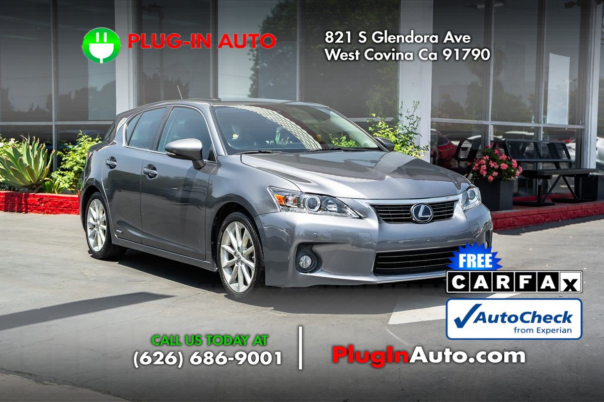 Used 2013 Lexus CT 200h w/ Leather Pkg FWD image 5