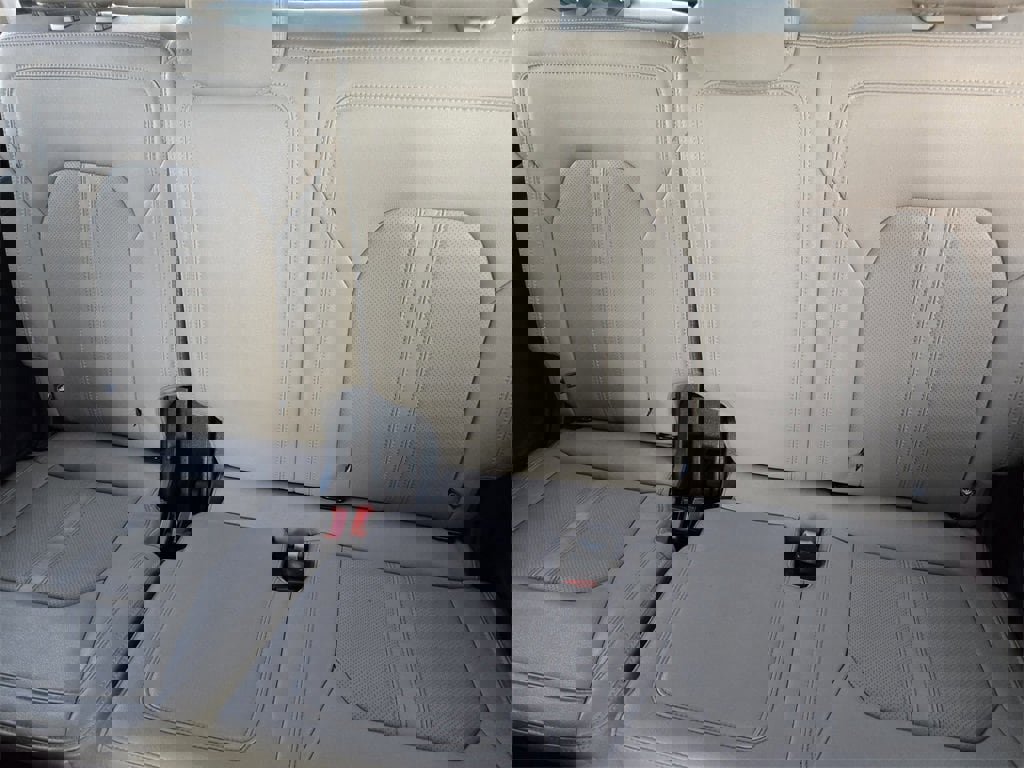 Used 2023 Ford Expedition Limited image 17