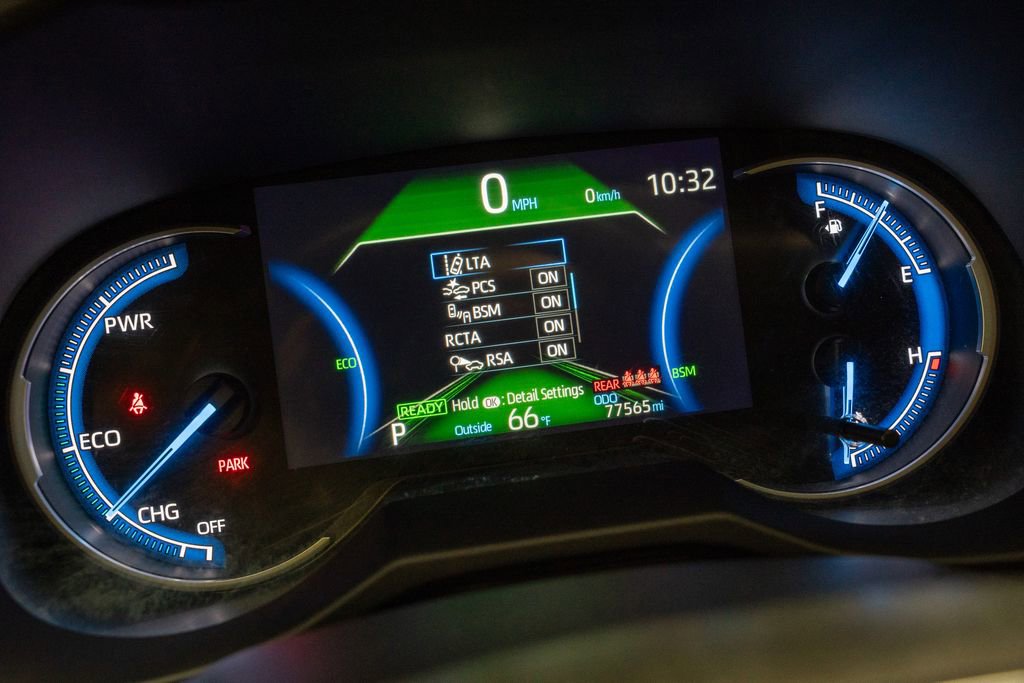 Used 2020 Toyota RAV4 XSE w/ XSE Grade Weather Package image 19