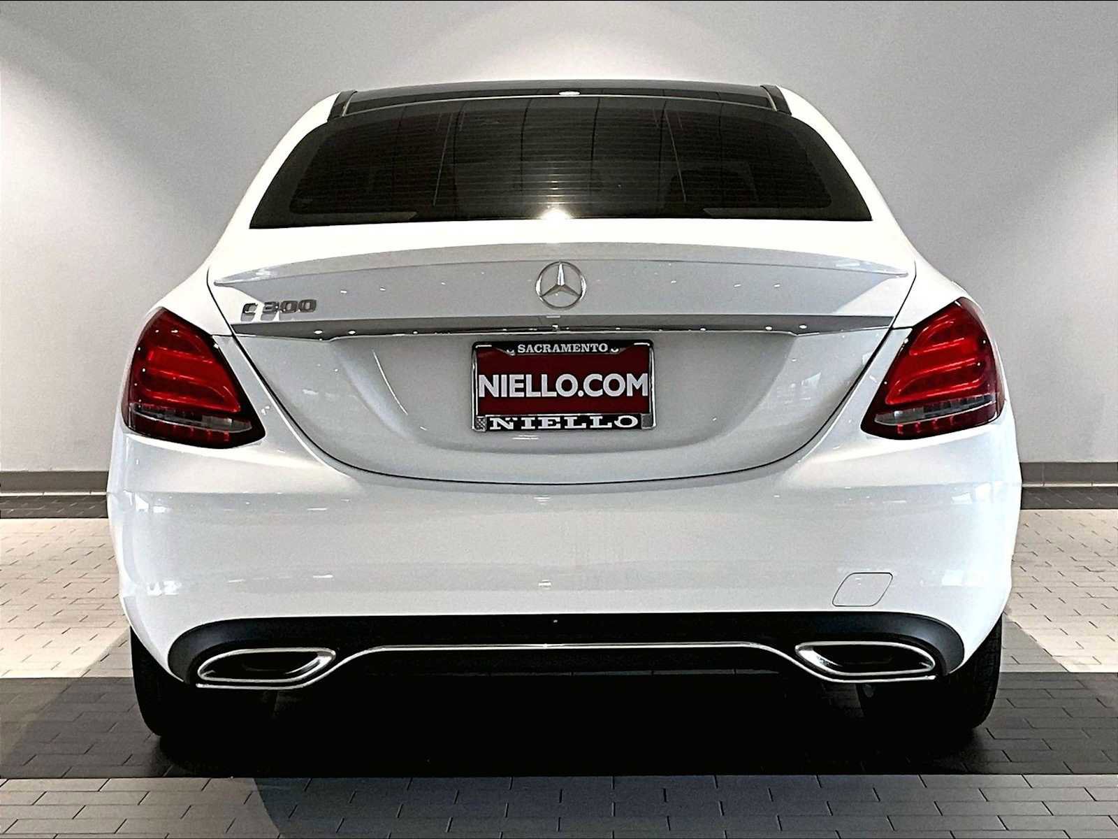 Used 2018 Mercedes-Benz C 300 Sedan image 9