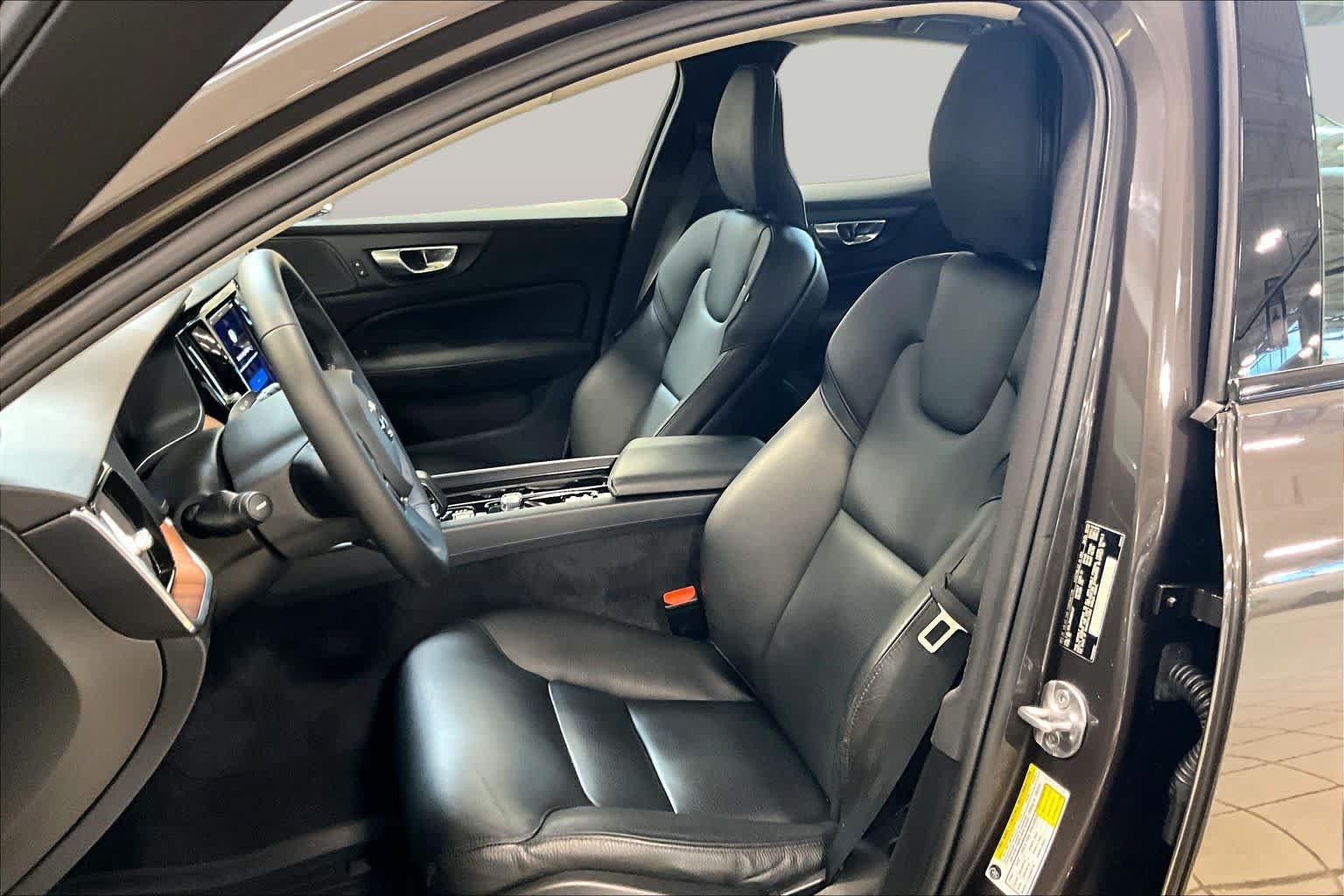 Used 2024 Volvo S60 B5 Plus AWD/4WD image 9