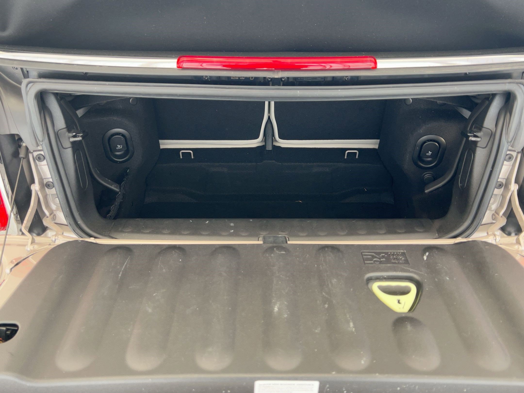 Certified 2023 MINI Cooper S w/ Signature Upholstery Package image 33