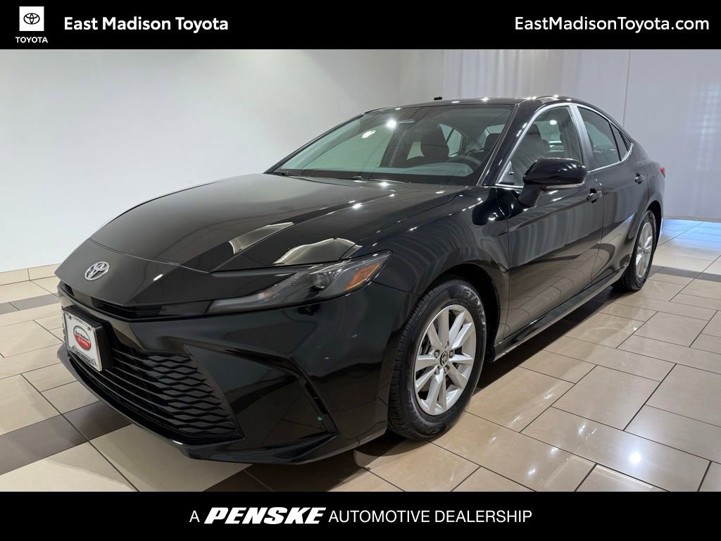 Certified 2025 Toyota Camry LE FWD image 1