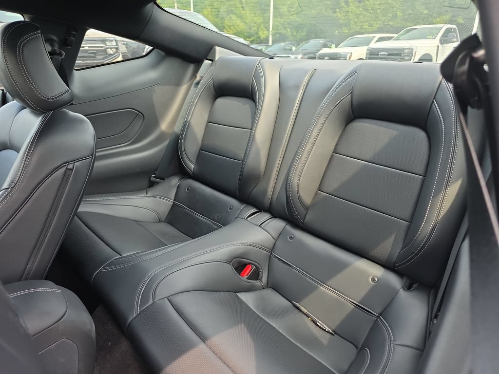 Used 2025 Ford Mustang GT Premium RWD image 16
