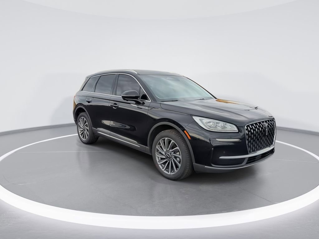 Used 2023 Lincoln Corsair Reserve w/ Equipment Group 201A image 2