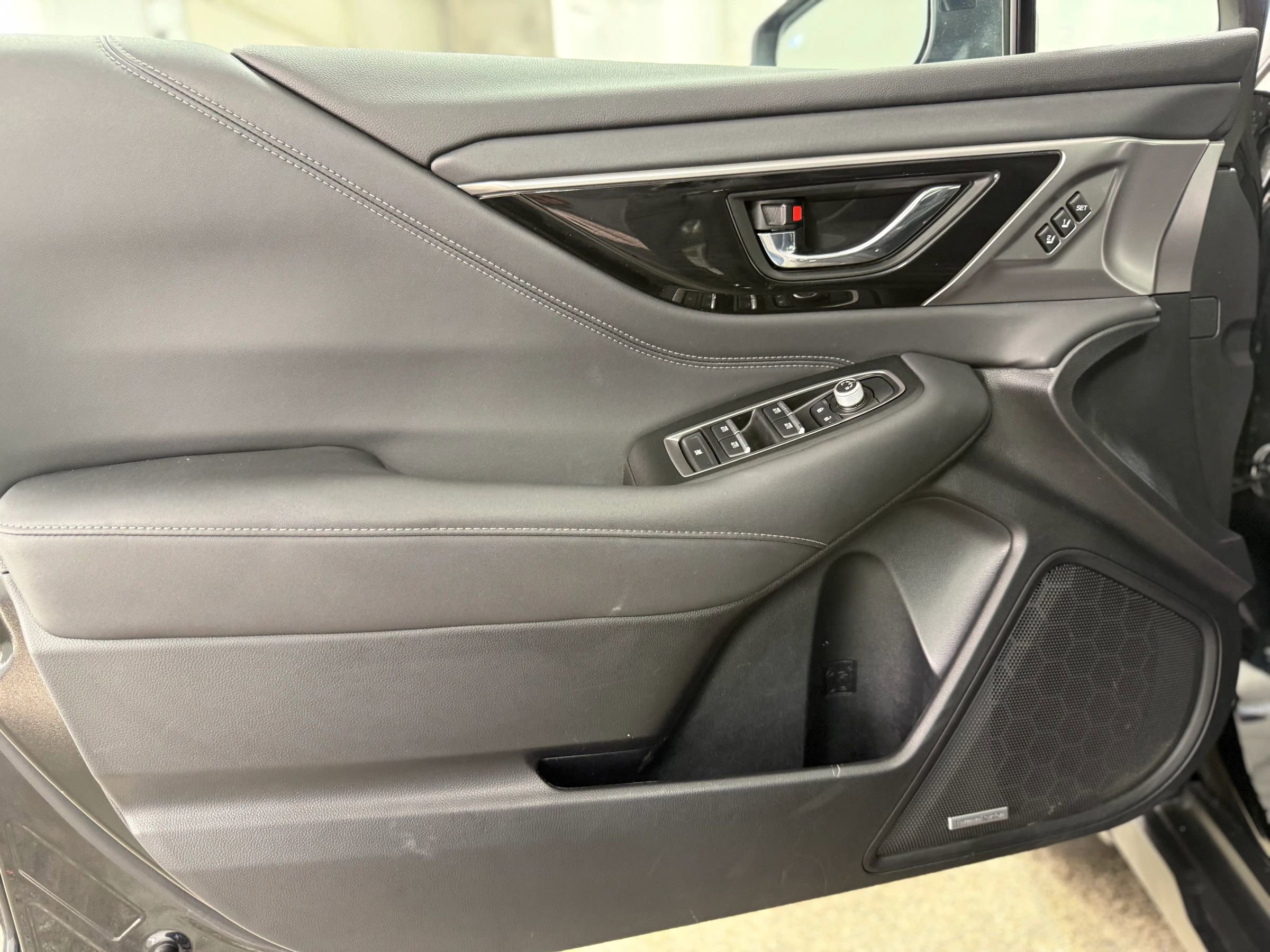 Used 2022 Subaru Outback Limited XT image 11
