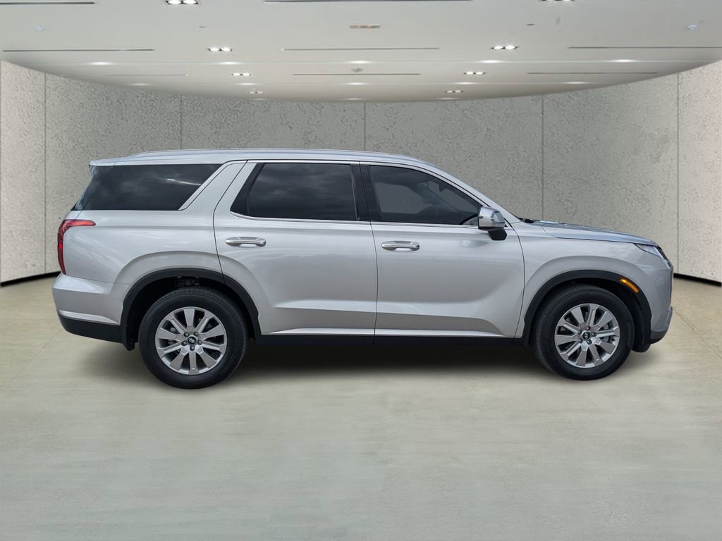Used 2023 Hyundai Palisade SEL image 2