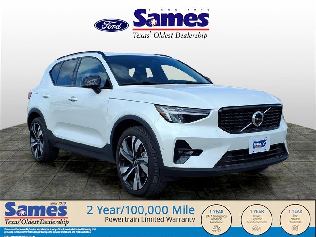 Used 2024 Volvo XC40 B5 Plus w/ Climate Package