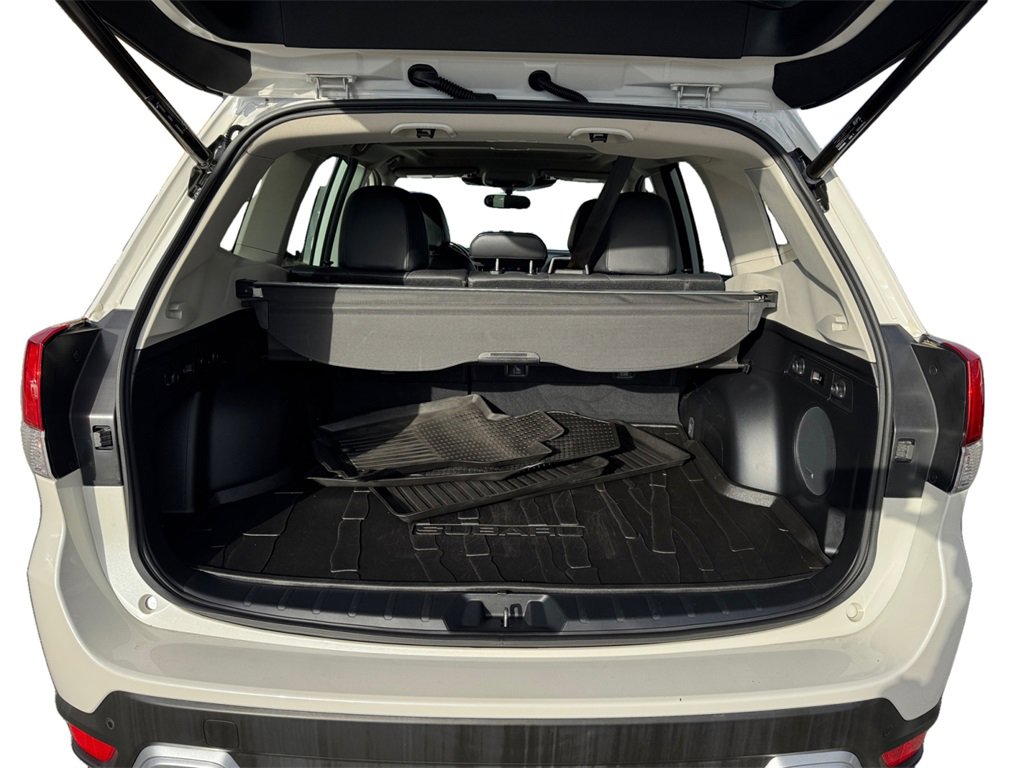 Used 2023 Subaru Forester Touring image 5