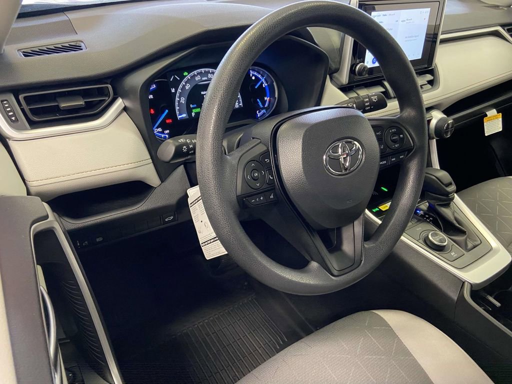 Used 2025 Toyota RAV4 XLE w/ Convenience Package AWD/4WD image 14