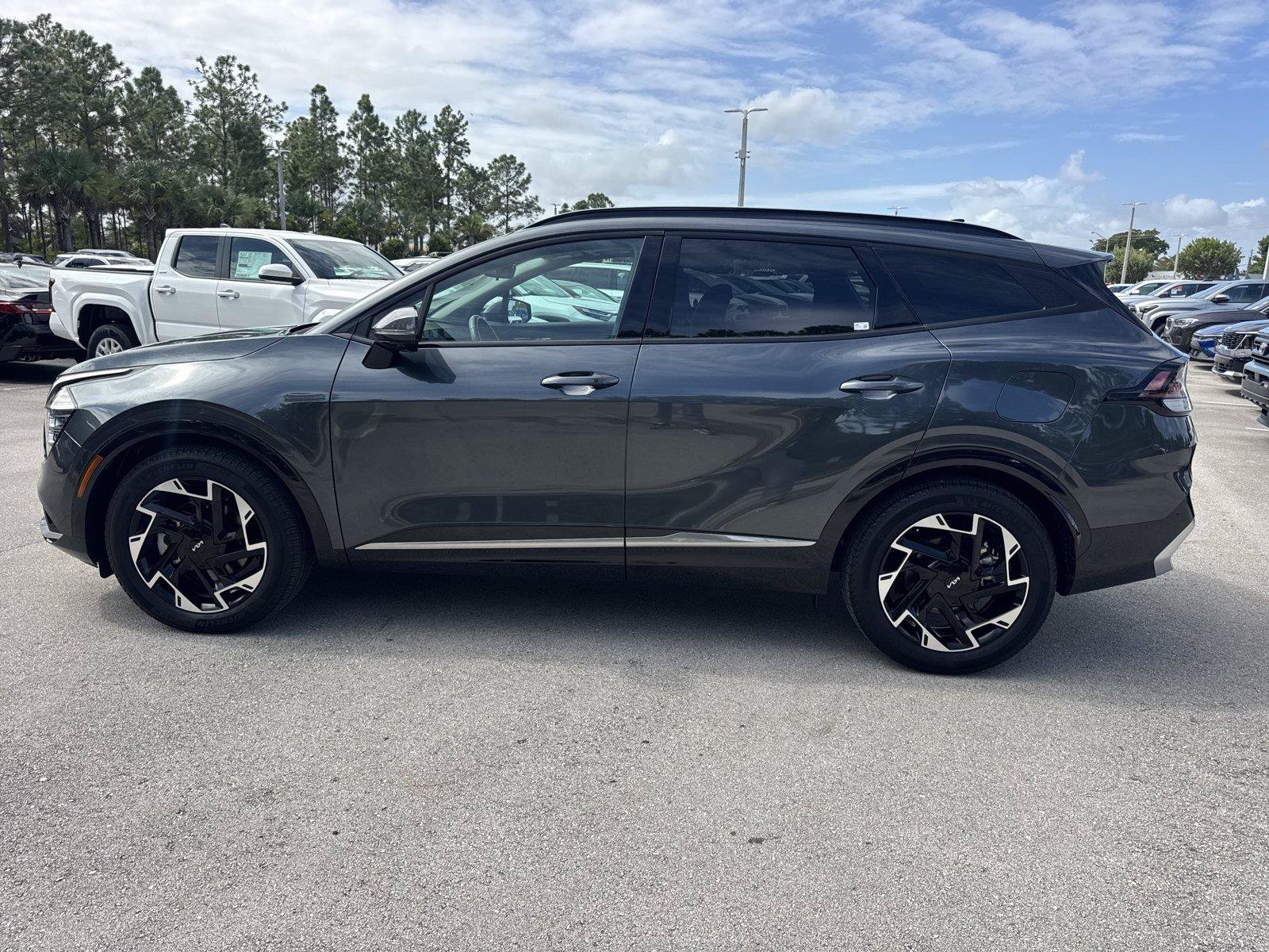 Used 2024 Kia Sportage SX FWD image 8
