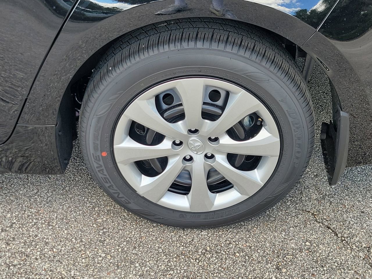 New 2026 Toyota Corolla LE FWD image 5