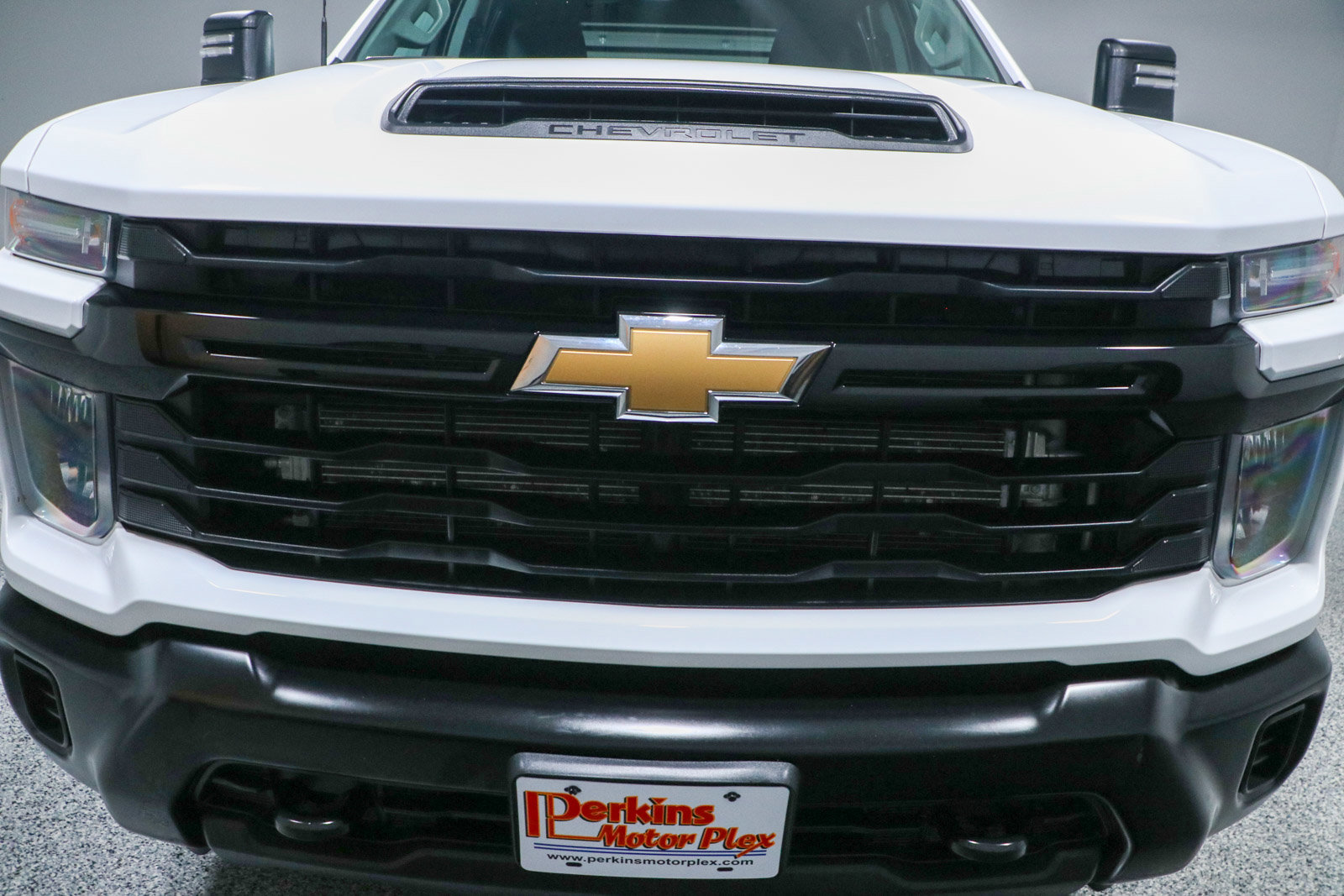 Used 2024 Chevrolet Silverado 3500 W/T AWD/4WD image 5