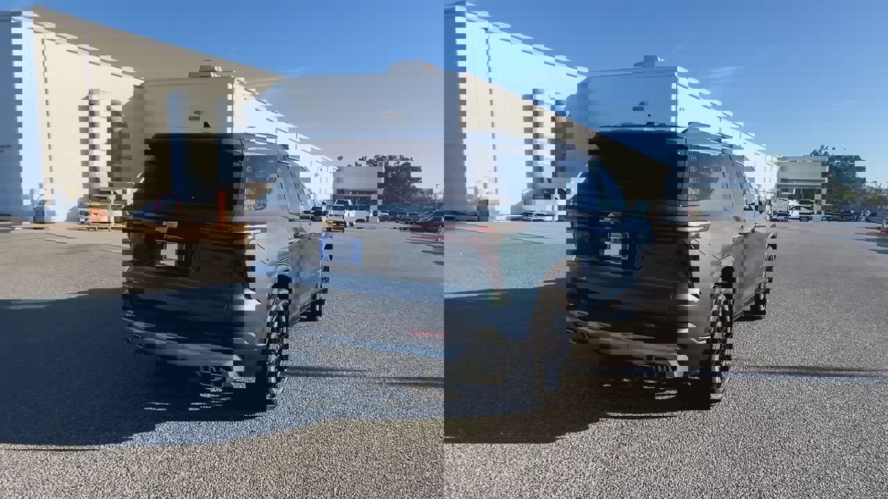 New 2026 Chevrolet Traverse LT image 41