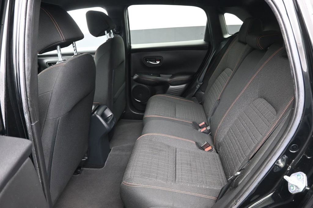 Used 2025 Honda HR-V Sport image 12