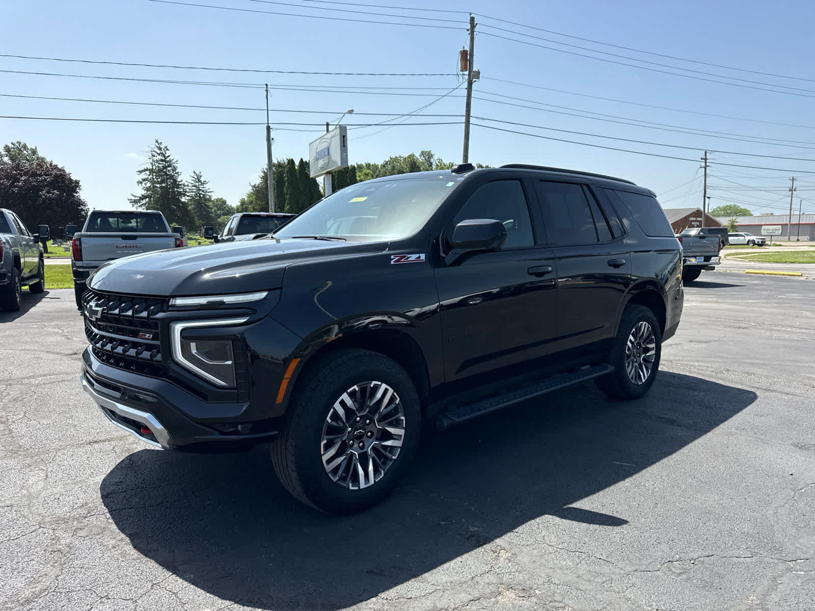 Certified 2025 Chevrolet Tahoe Z71 AWD/4WD image 1