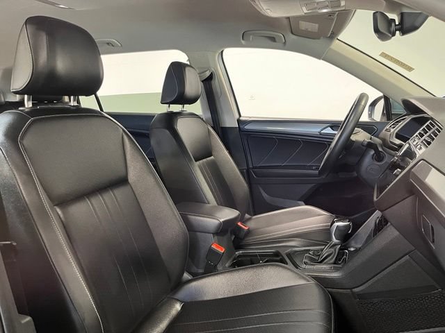 Used 2024 Volkswagen Tiguan SE FWD image 10