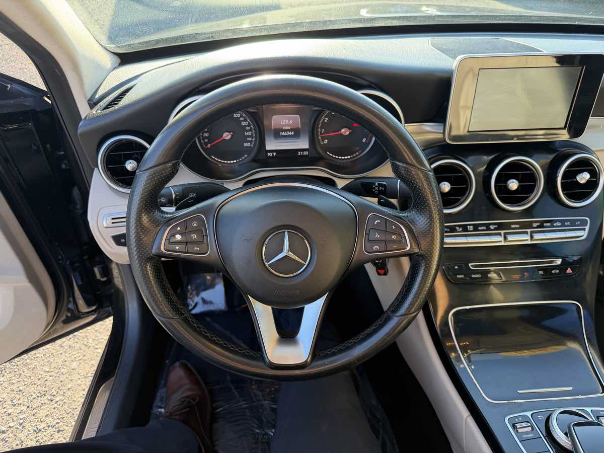 Used 2016 Mercedes-Benz C 300 4MATIC Sedan image 8