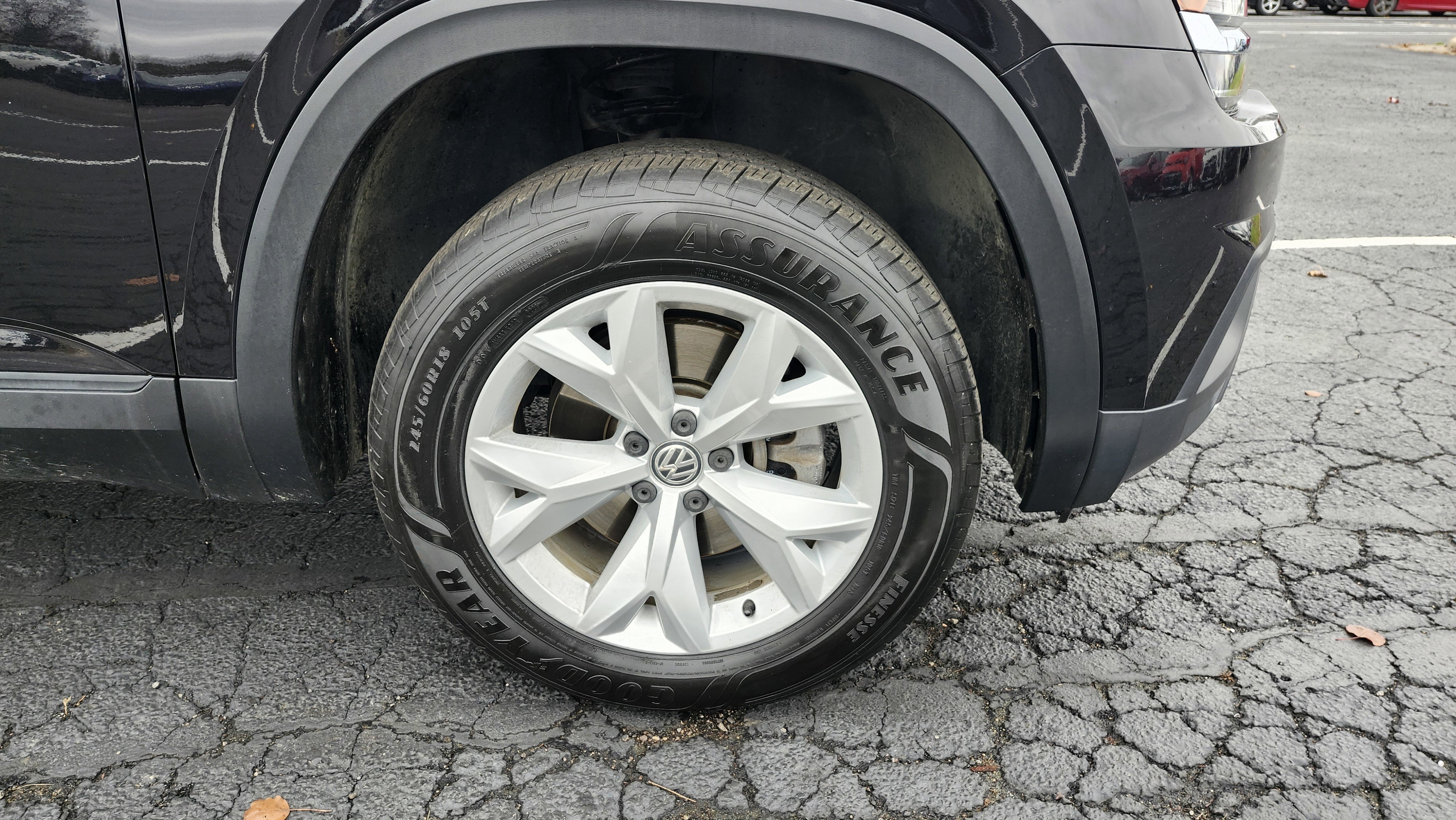 Used 2018 Volkswagen Atlas SE image 35