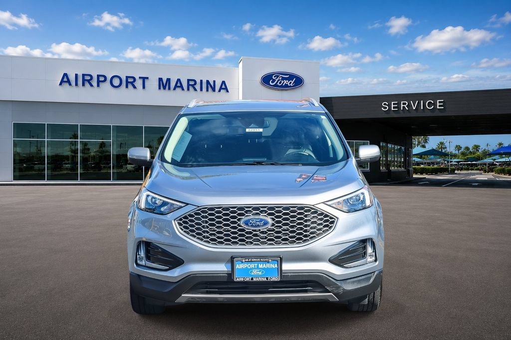 Certified 2023 Ford Edge SEL w/ Convenience Package AWD/4WD image 3
